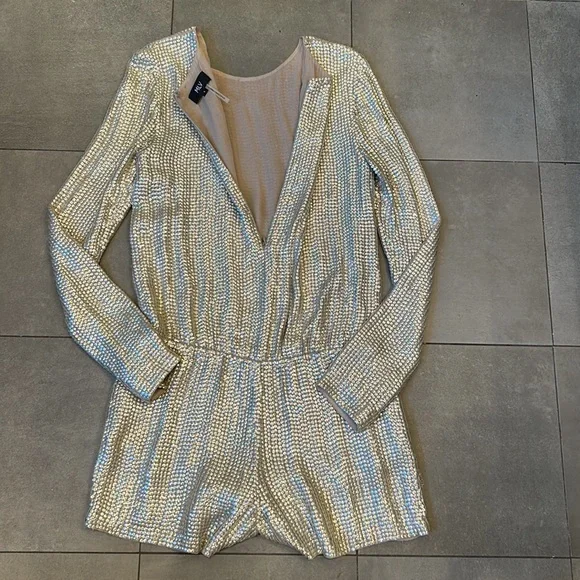 MLV Ramona Sequin Romper - Picture 14 of 14